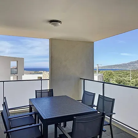 T2 Avec Grande Terrasse Et Piscine - Fr-1-719-40 Calvi (Corsica)